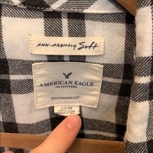 American Eagle black and white flannel - Picture 2 of 2